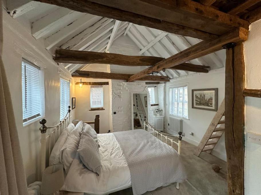 The Nook Lincoln Villa Buitenkant foto